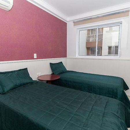 Cardeal 206B - Aconchegante Apartamento Na Praia De Bombas - 2 Dormitorios 5 Pessoas - บอมบินญัส ภายนอก รูปภาพ