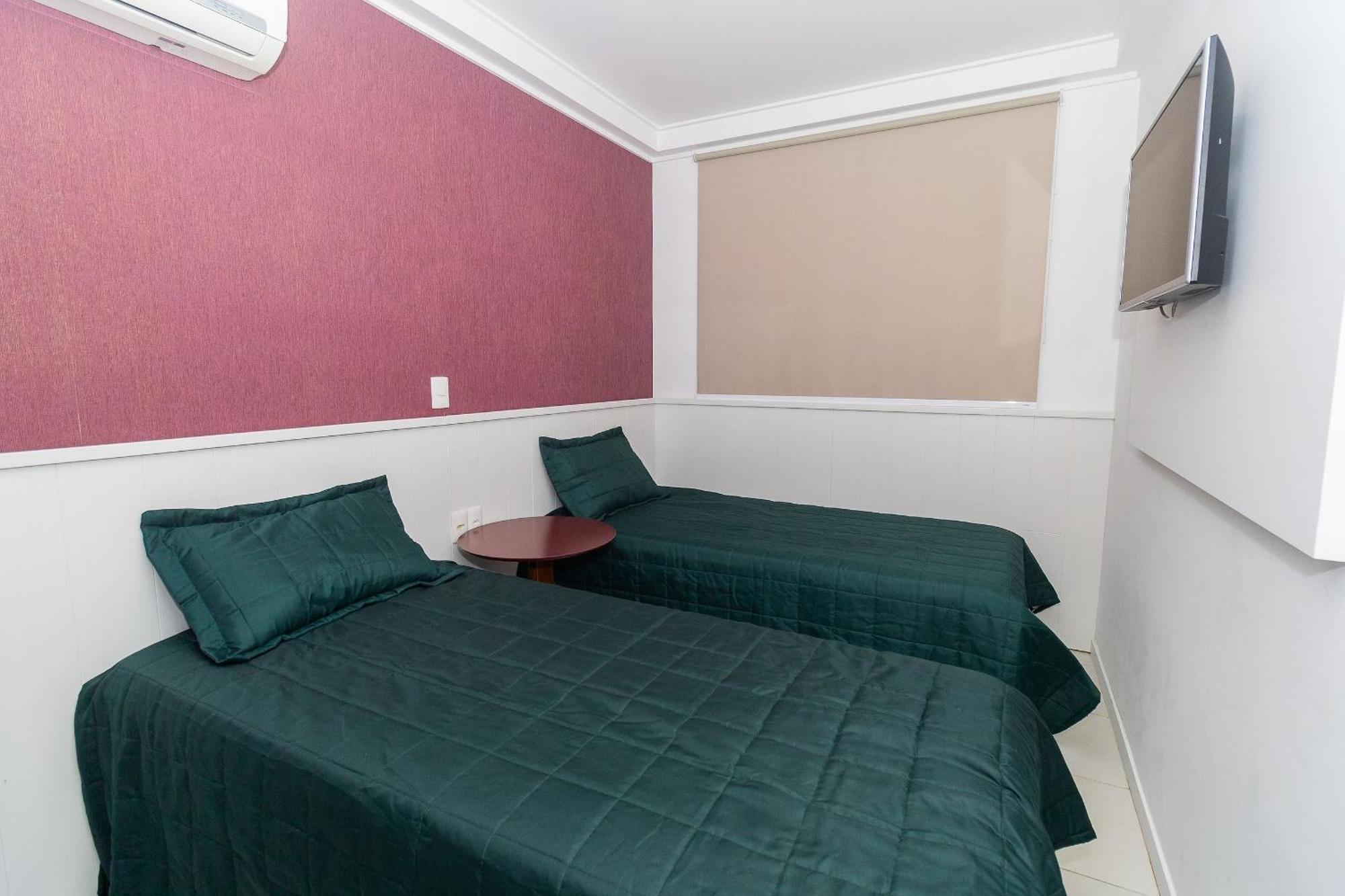 Cardeal 206B - Aconchegante Apartamento Na Praia De Bombas - 2 Dormitorios 5 Pessoas - บอมบินญัส ภายนอก รูปภาพ